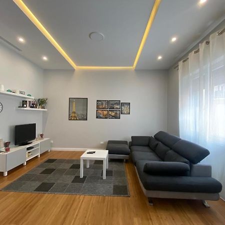 Casa Linda Βίλα Παβία Εξωτερικό φωτογραφία